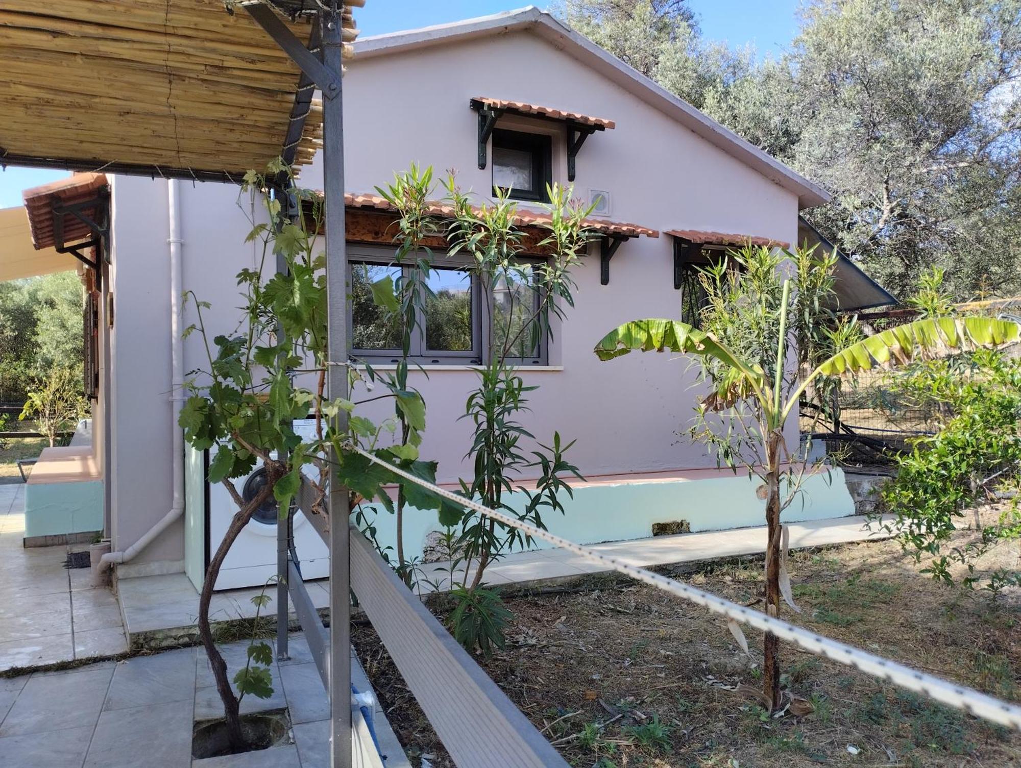 Olea Cottage Galatás エクステリア 写真