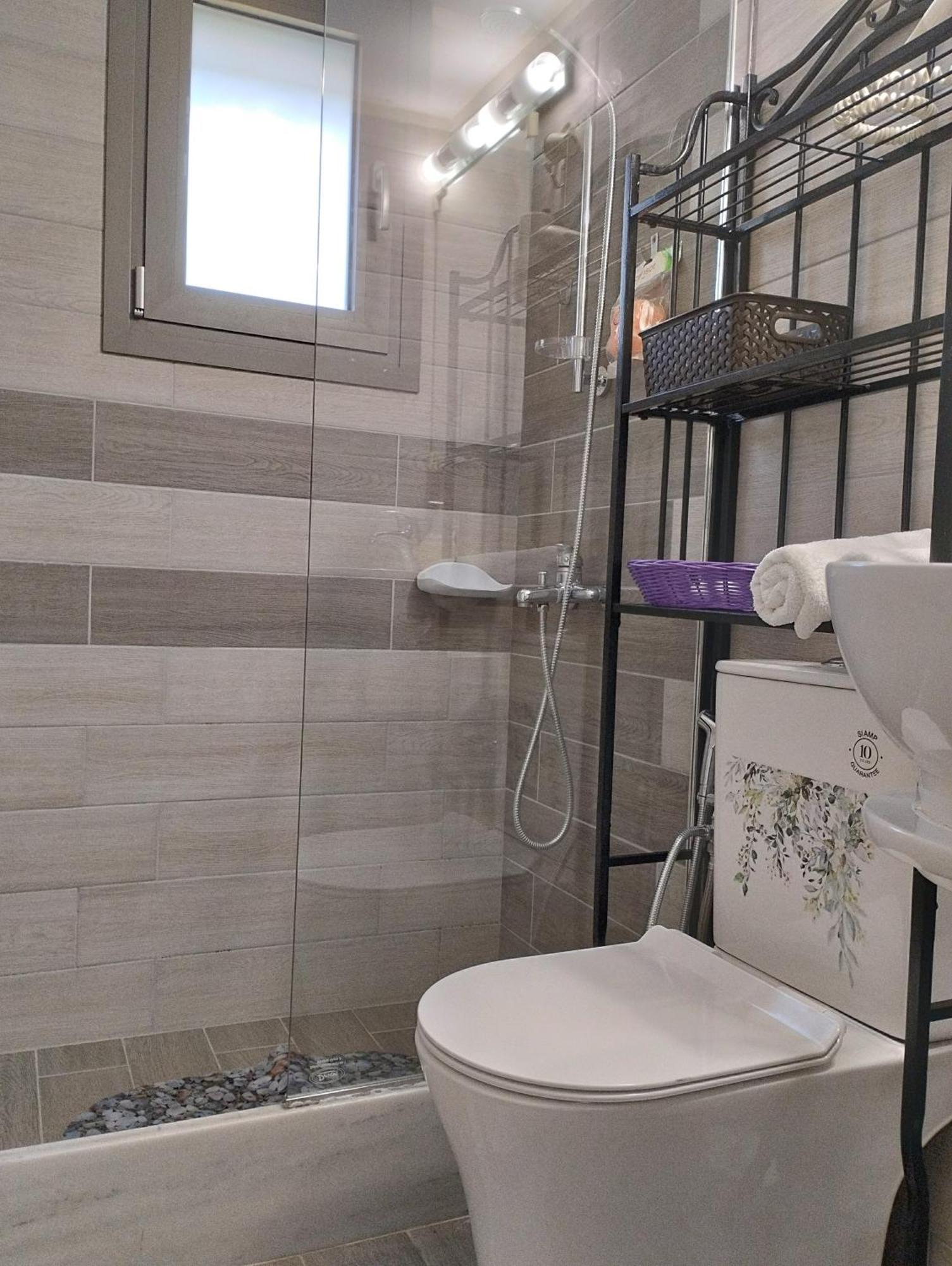 Olea Cottage Galatás エクステリア 写真