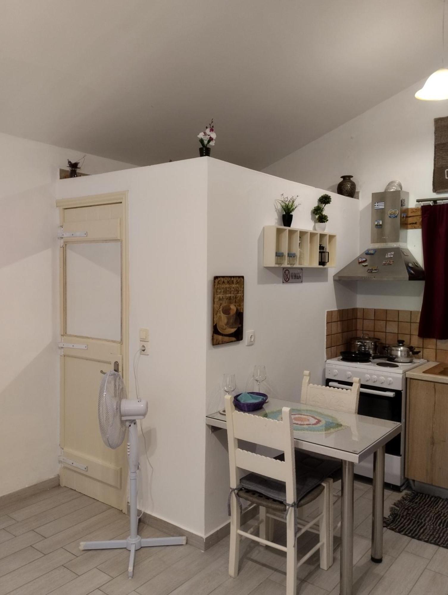 Olea Cottage Galatás エクステリア 写真