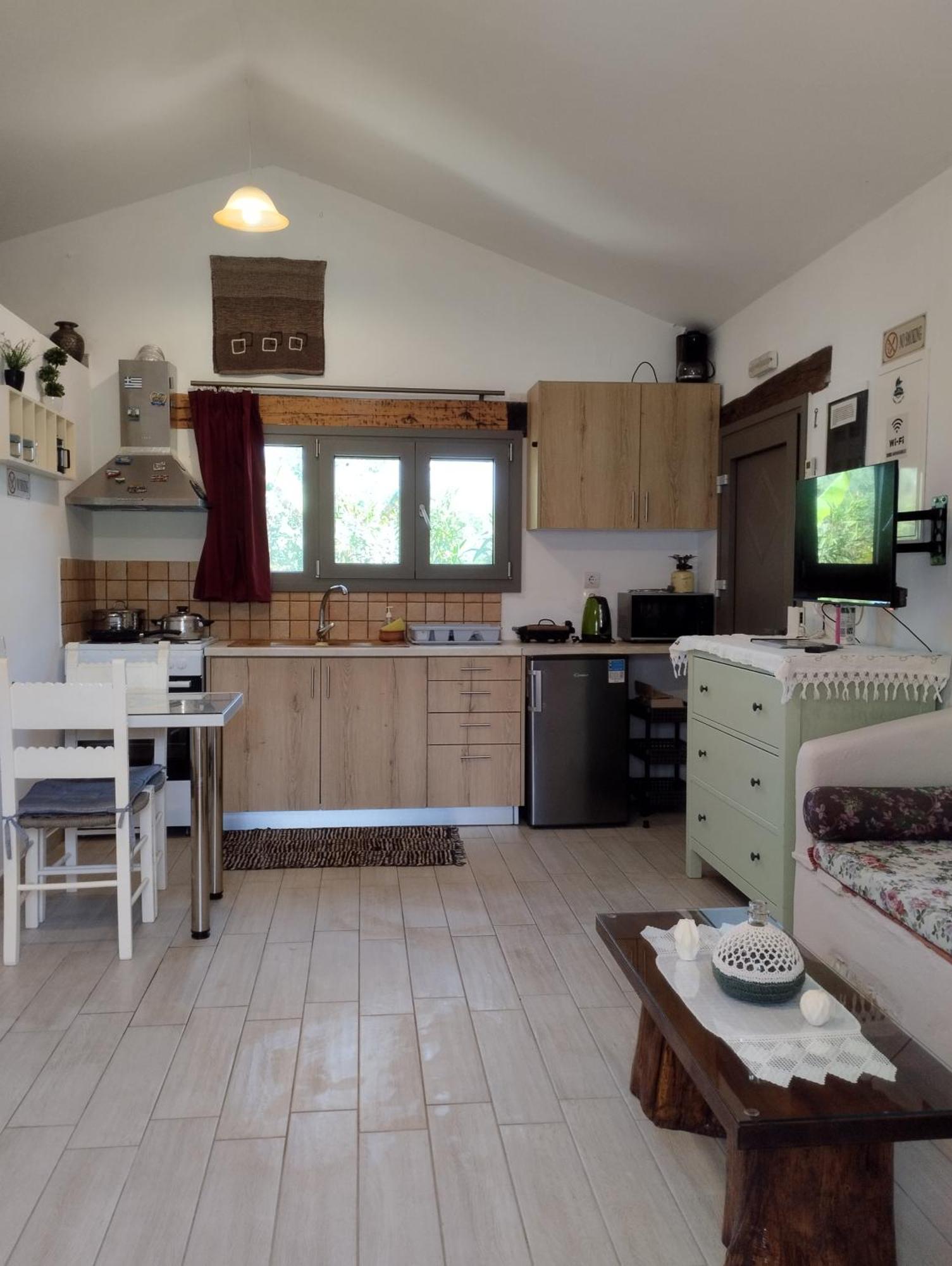 Olea Cottage Galatás エクステリア 写真