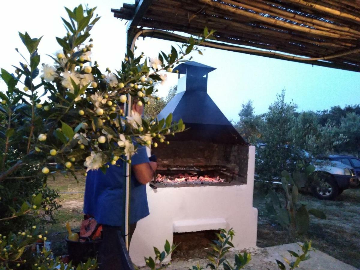 Olea Cottage Galatás エクステリア 写真